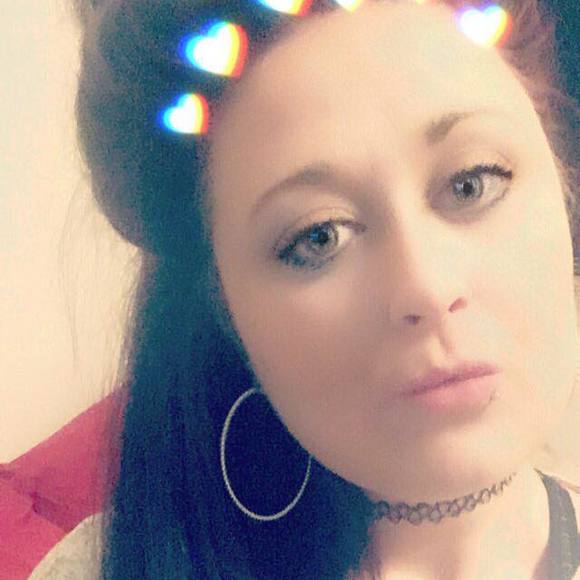 Meet your Posher, Alyssa - Picture 1 of 1